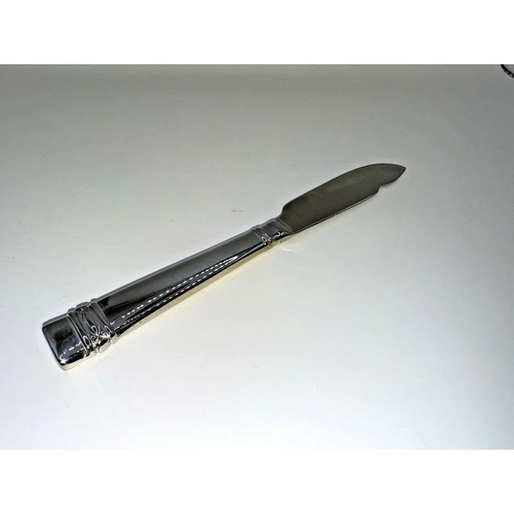 Wedgwood Oberon Hollow Master Butter Knife Spreader 18/10 Glossy 7-1/8